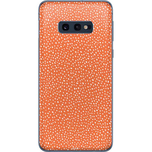 Orange Spots Galaxy S10e Skin