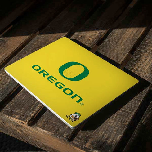 University of Oregon Ducks Green Gradient Surface Laptop 2 Skin