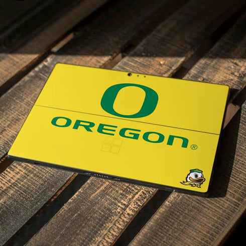 University of Oregon Ducks Green Gradient Surface Pro 6 Skin