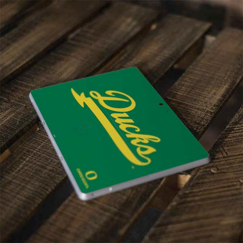 University of Oregon Ducks Logo and Wings Surface Go Skin