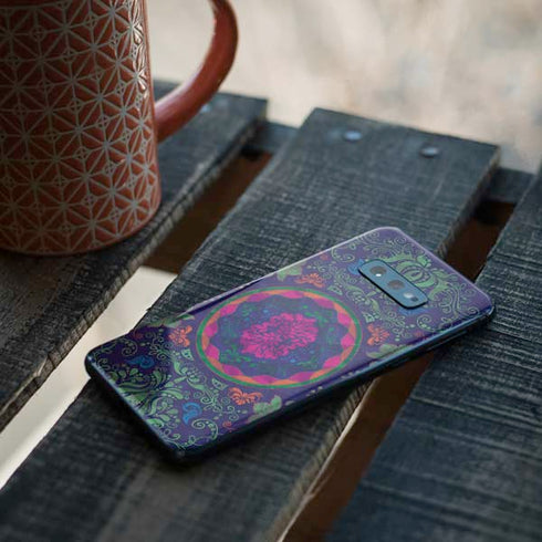 Ornate Swirls Galaxy S10e Skin