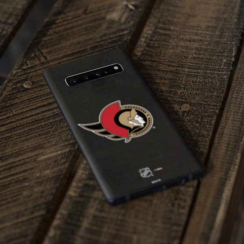 NHL Ottawa Senators Distressed Galaxy S10 Skin