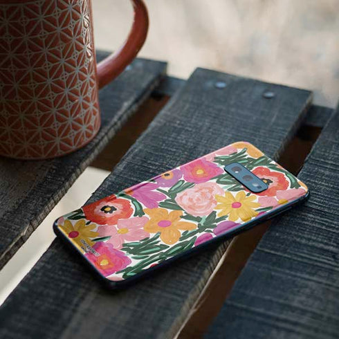 Bouffants and Broken Hearts Painterly Garden Galaxy S10e Skin