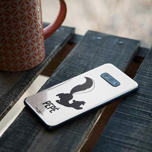 Looney Tunes Pepe Le Pew Identity Galaxy S10e Skin