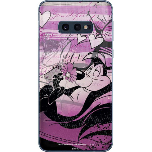 Looney Tunes Pepe Le Pew Purple Romance Galaxy S10e Skin