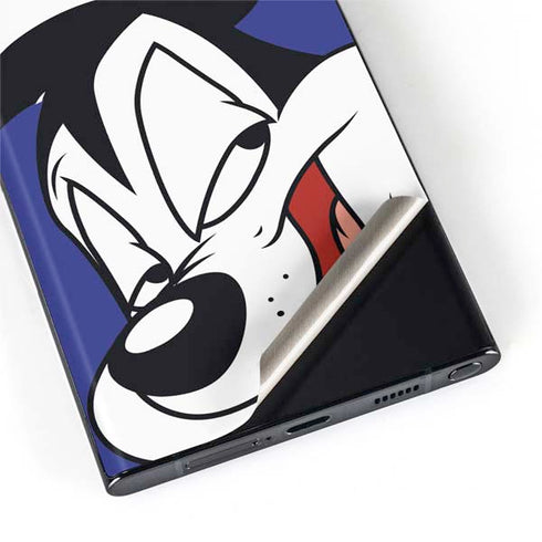 Looney Tunes Pepe Le Pew Zoomed In Galaxy S22 Ultra Skin