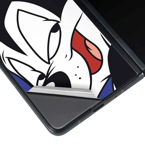 Looney Tunes Pepe Le Pew Zoomed In Galaxy Z Fold3 5G Skin