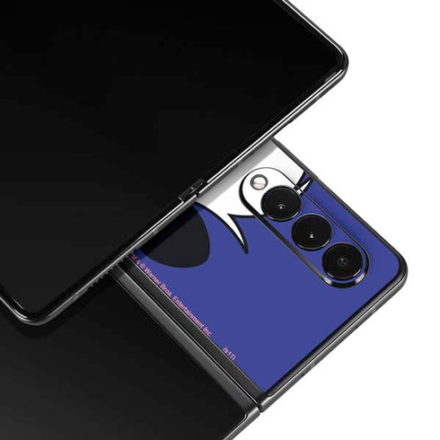 Looney Tunes Pepe Le Pew Zoomed In Galaxy Z Fold3 5G Skin