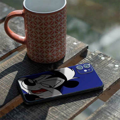 Looney Tunes Pepe Le Pew Zoomed In iPhone 11 Skin