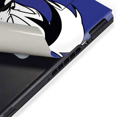 Looney Tunes Pepe Le Pew Zoomed In Nintendo Switch Bundle Skin