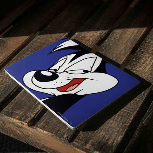 Looney Tunes Pepe Le Pew Zoomed In Surface Laptop 3 13.5in Skin