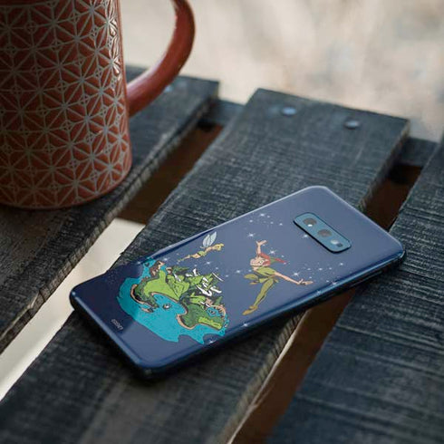 Disney Peter Pan and Tinker Bell in Neverland Galaxy S10e Skin