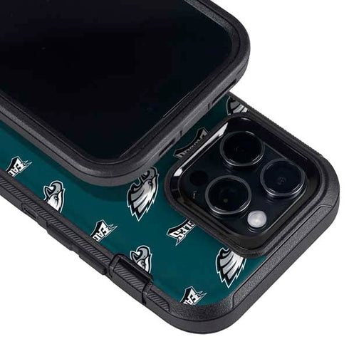 NFL Philadelphia Eagles Blitz Series Otterbox Defender iPhone Skin