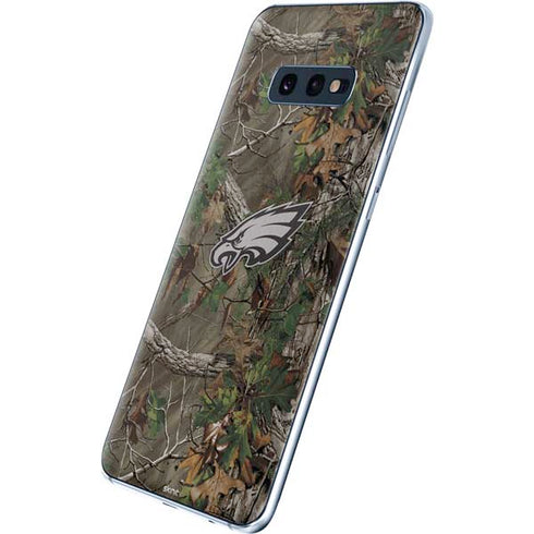 NFL Philadelphia Eagles Realtree Xtra Green Camo Galaxy S10e Skin