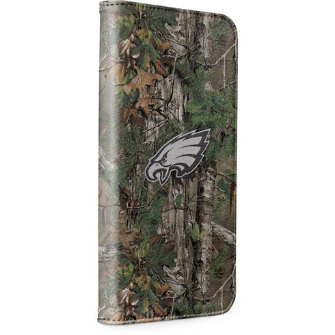 NFL Philadelphia Eagles Realtree Xtra Green Camo iPhone 13 Folio Case