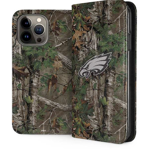 NFL Philadelphia Eagles Realtree Xtra Green Camo iPhone 15 Pro Max Folio Case