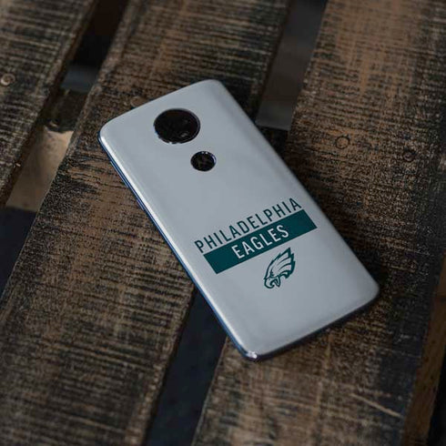 NFL Philadelphia Eagles Silver Performance Series Moto E5 Plus Skin
