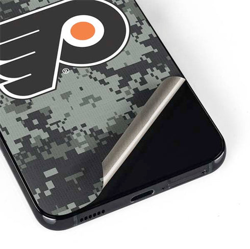 NHL Philadelphia Flyers Camo Galaxy S22 Skin