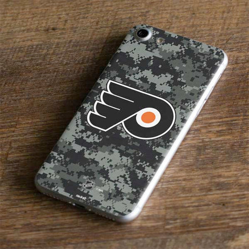 NHL Philadelphia Flyers Camo iPhone 7 Skin