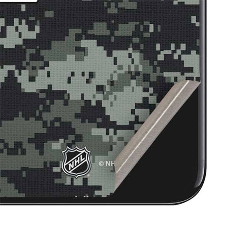 NHL Philadelphia Flyers Camo iPhone SE (2nd & 3rd Gen) Skin