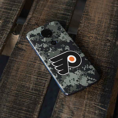 NHL Philadelphia Flyers Camo Moto E5 Plus Skin