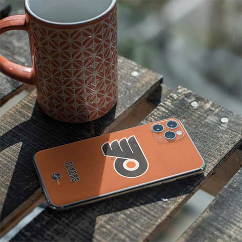 NHL Philadelphia Flyers Distressed iPhone 11 Pro Max Skin