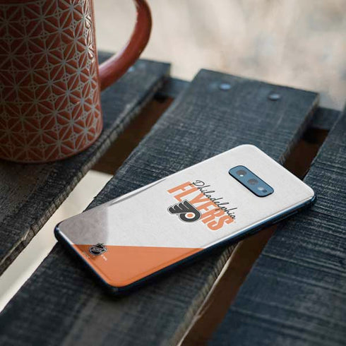 NHL Philadelphia Flyers Script Galaxy S10e Skin