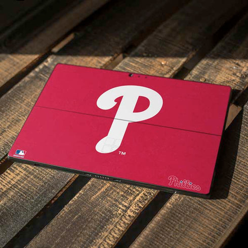 MLB Philadelphia Phillies - Solid Distressed Surface Pro 6 Skin
