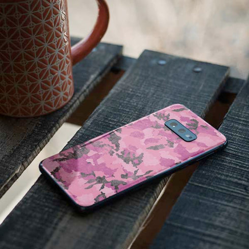 Pink Camouflage Galaxy S10e Skin