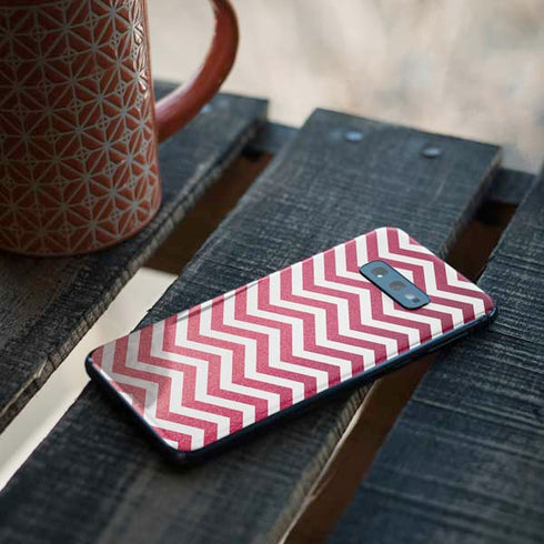 Pink Chevron Galaxy S10e Skin