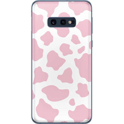 Pink Cow Print Galaxy S10e Skin