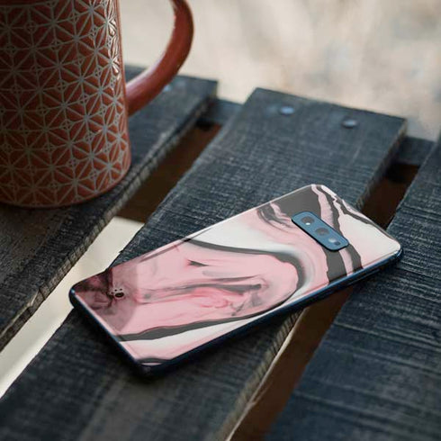 Pink Marble Ink Galaxy S10e Skin