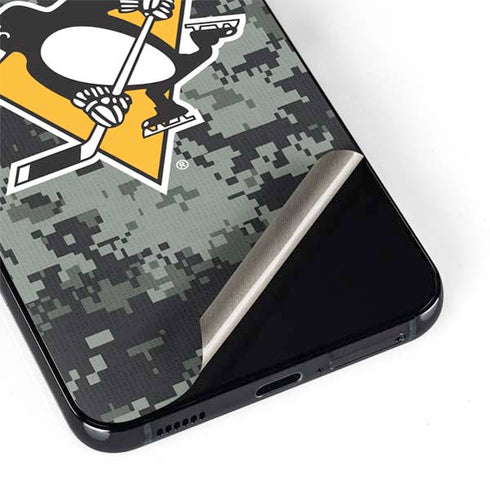 NHL Pittsburgh Penguins Camo Galaxy S22 Skin