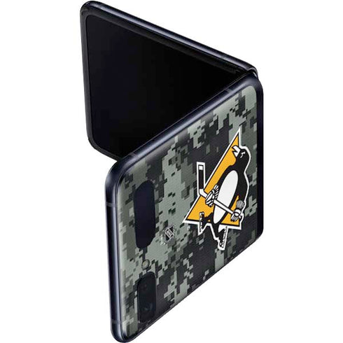 NHL Pittsburgh Penguins Camo Galaxy Z Flip Skin