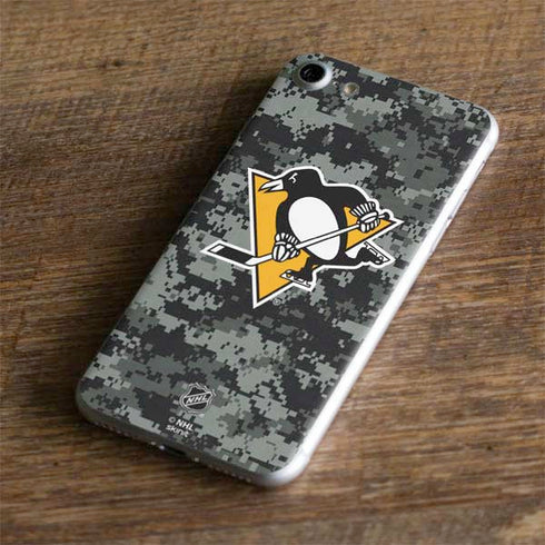 NHL Pittsburgh Penguins Camo iPhone 7 Skin