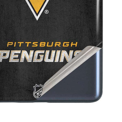 NHL Pittsburgh Penguins Distressed Galaxy S20 Fan Edition Skin