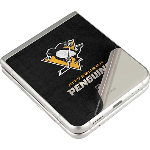 NHL Pittsburgh Penguins Distressed Galaxy Z Flip3 5G Skin