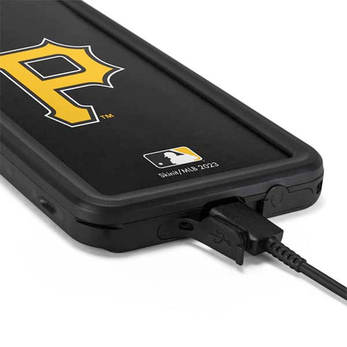 MLB Pittsburgh Pirates - Solid Distressed Galaxy S20 Waterproof Case