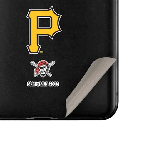 MLB Pittsburgh Pirates - Solid Distressed Galaxy Z Flip Skin
