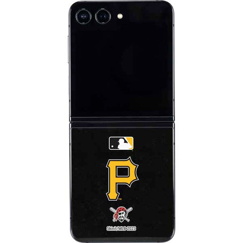 MLB Pittsburgh Pirates - Solid Distressed Galaxy Z Flip5 5G Skin