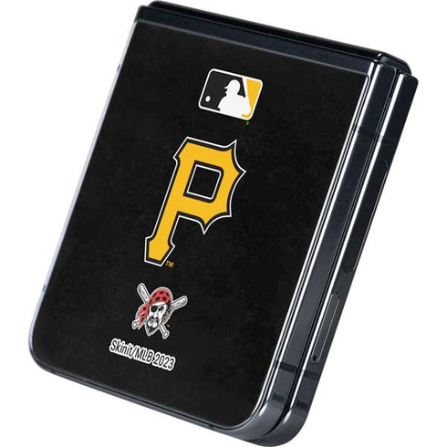 MLB Pittsburgh Pirates - Solid Distressed Galaxy Z Flip5 5G Skin