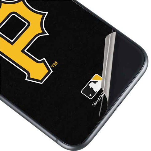 MLB Pittsburgh Pirates - Solid Distressed iPhone 11 Skin