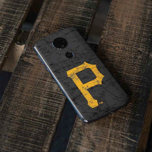 MLB Pittsburgh Pirates - Solid Distressed Moto E5 Plus Skin