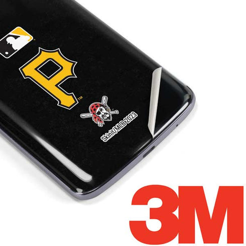MLB Pittsburgh Pirates - Solid Distressed Moto E5 Plus Skin