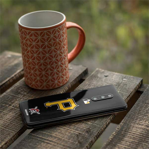 MLB Pittsburgh Pirates - Solid Distressed OnePlus 7 Pro Skin