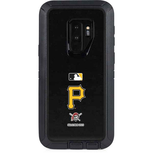 MLB Pittsburgh Pirates - Solid Distressed Otterbox Defender Galaxy Skin