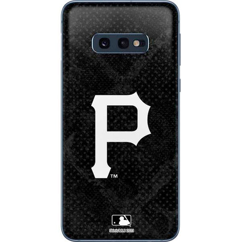 MLB Pittsburgh Pirates Dark Wash Galaxy S10e Skin