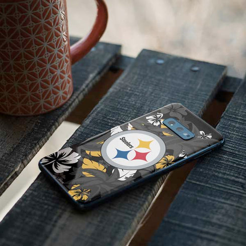 NFL Pittsburgh Steelers Tropical Print Galaxy S10e Skin
