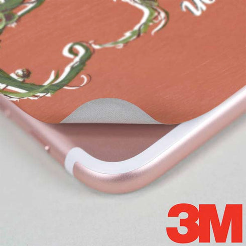 DC Comics Bombshells Poison Ivy iPhone 7 Skin