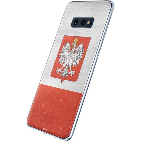 Poland Flag Distressed Galaxy S10e Skin